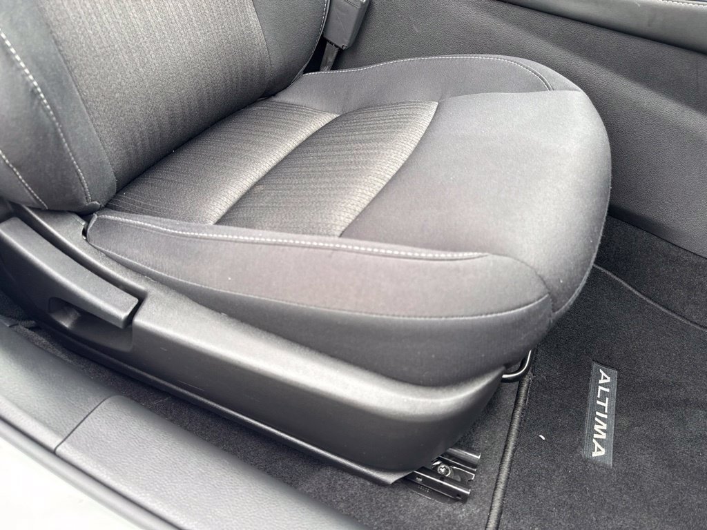 Used 2023 Nissan Altima 2.5 SV FWD image 35