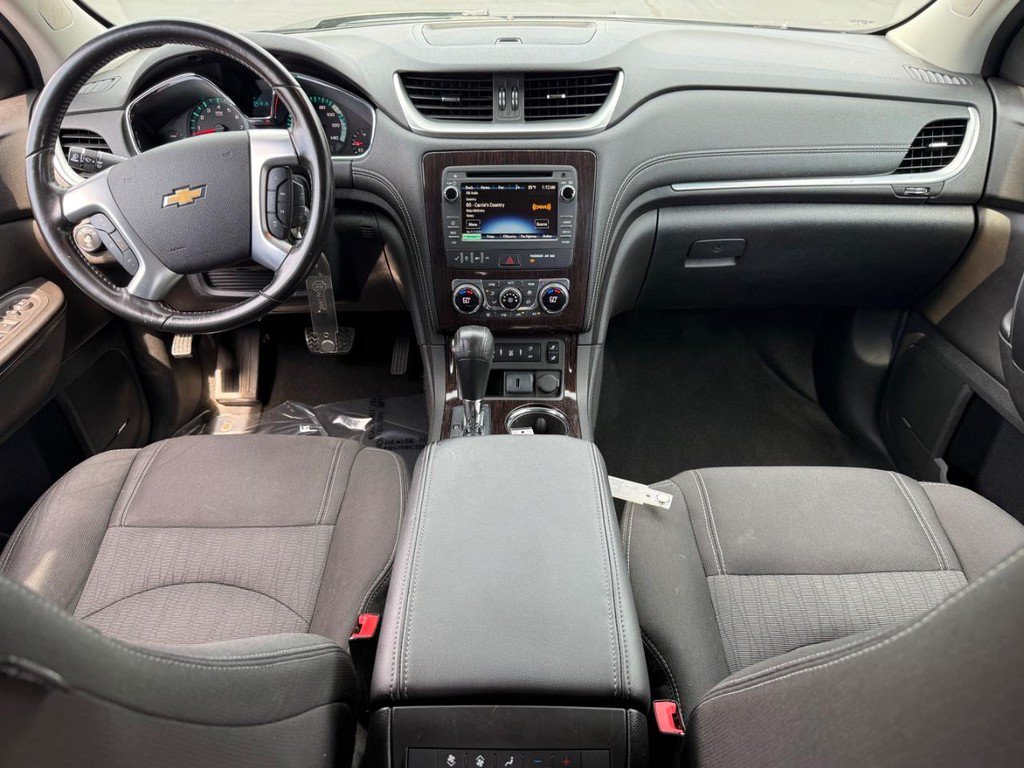 Used 2017 Chevrolet Traverse LT AWD/4WD image 13