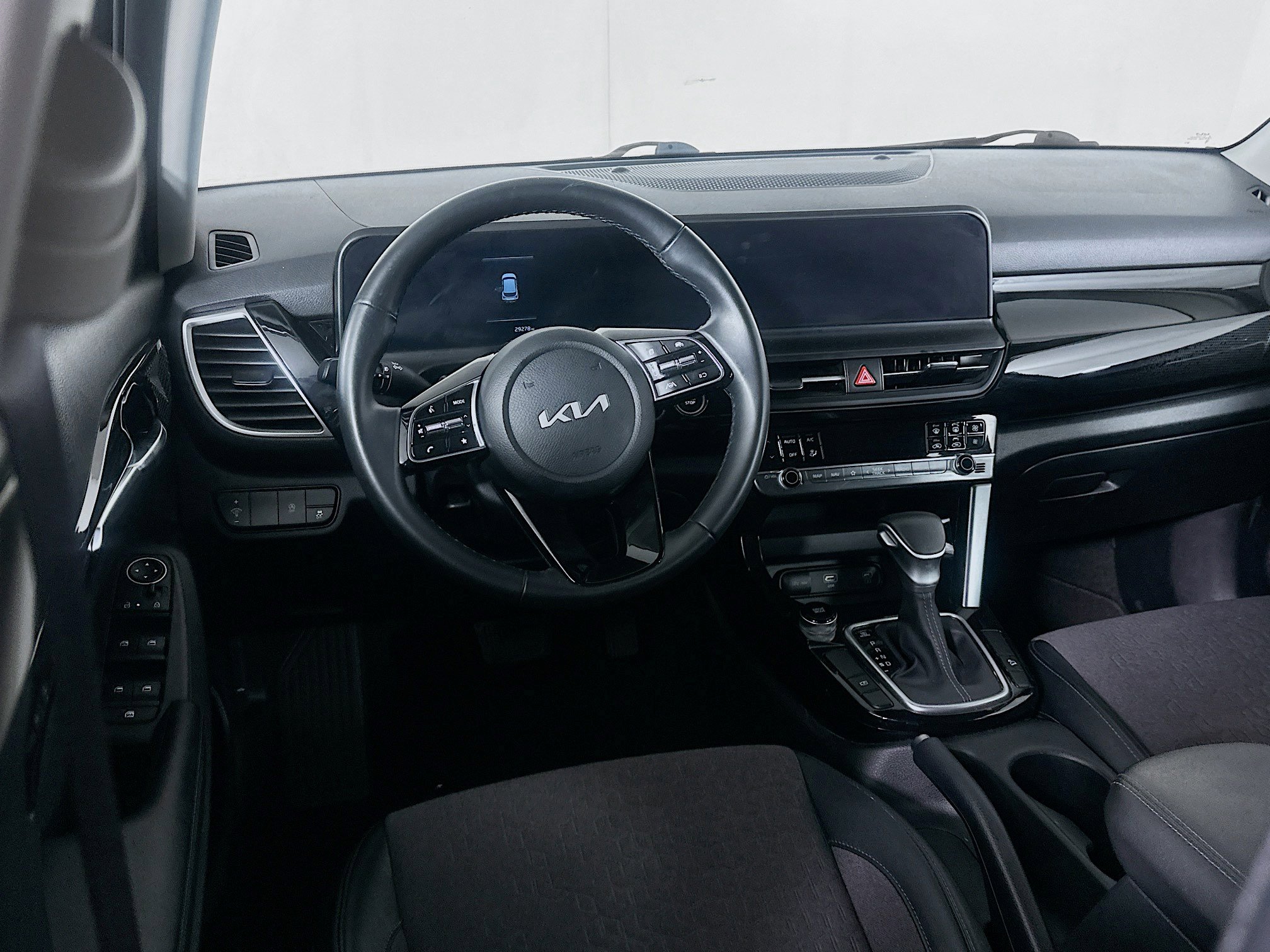 Used 2025 Kia Seltos S FWD image 18