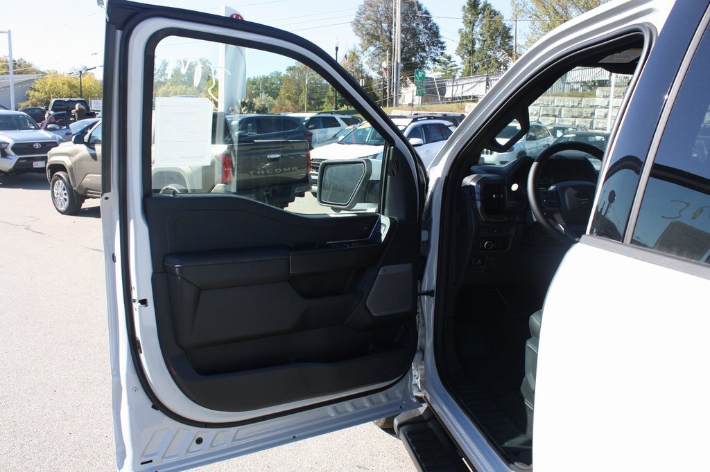 New 2025 Ford F150 Lariat image 11