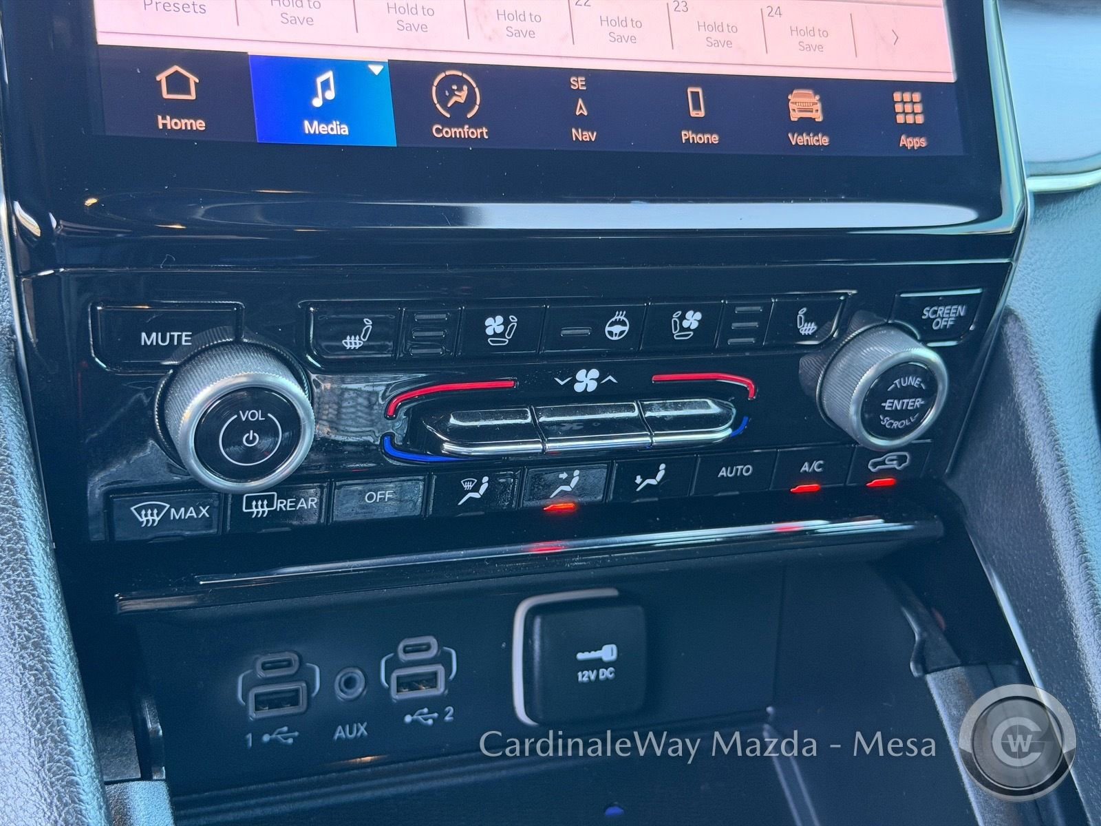 Used 2023 Jeep Grand Cherokee L Overland w/ Luxury Tech Group IV image 26