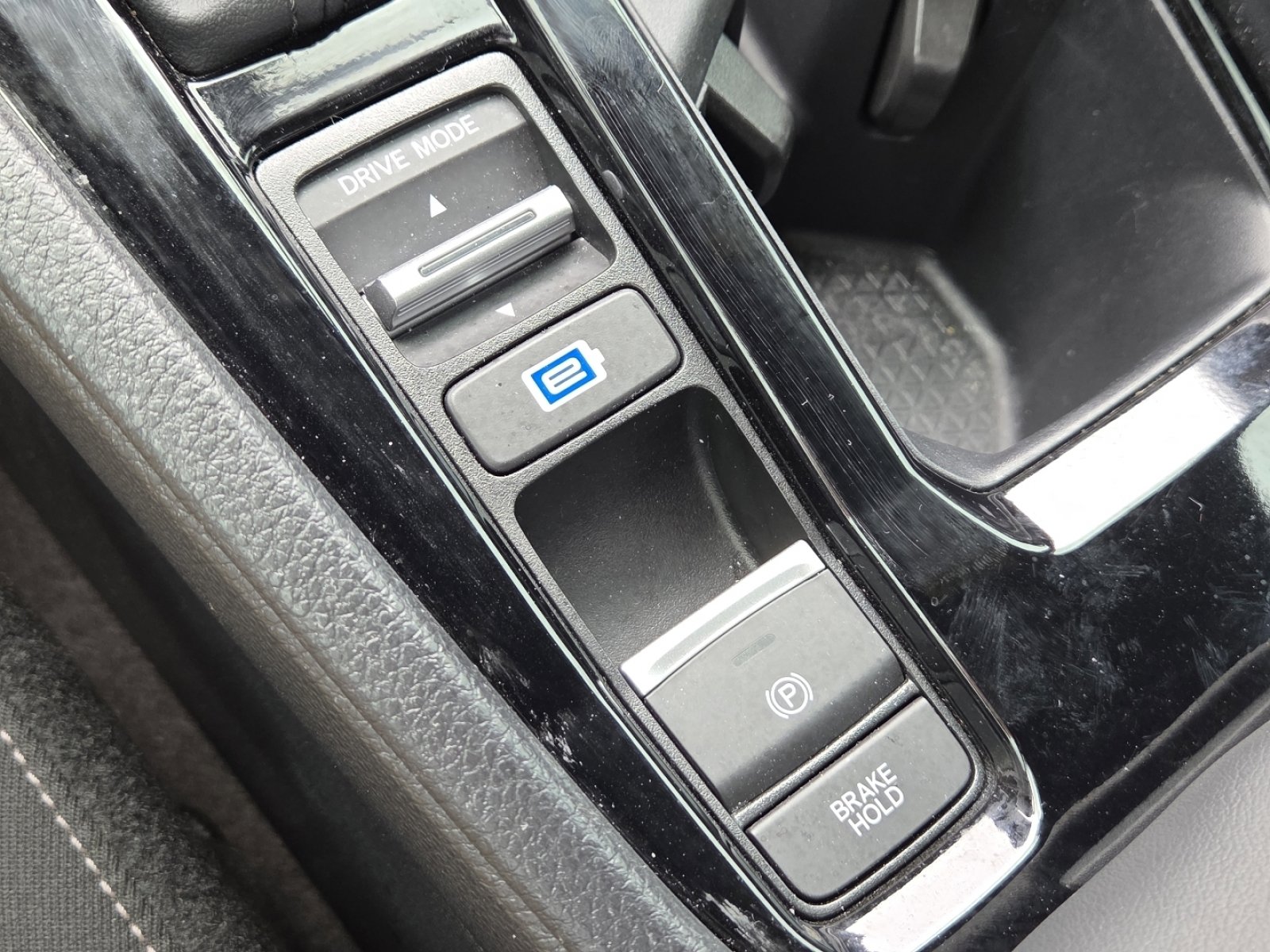 Used 2024 Honda Accord Sport image 7