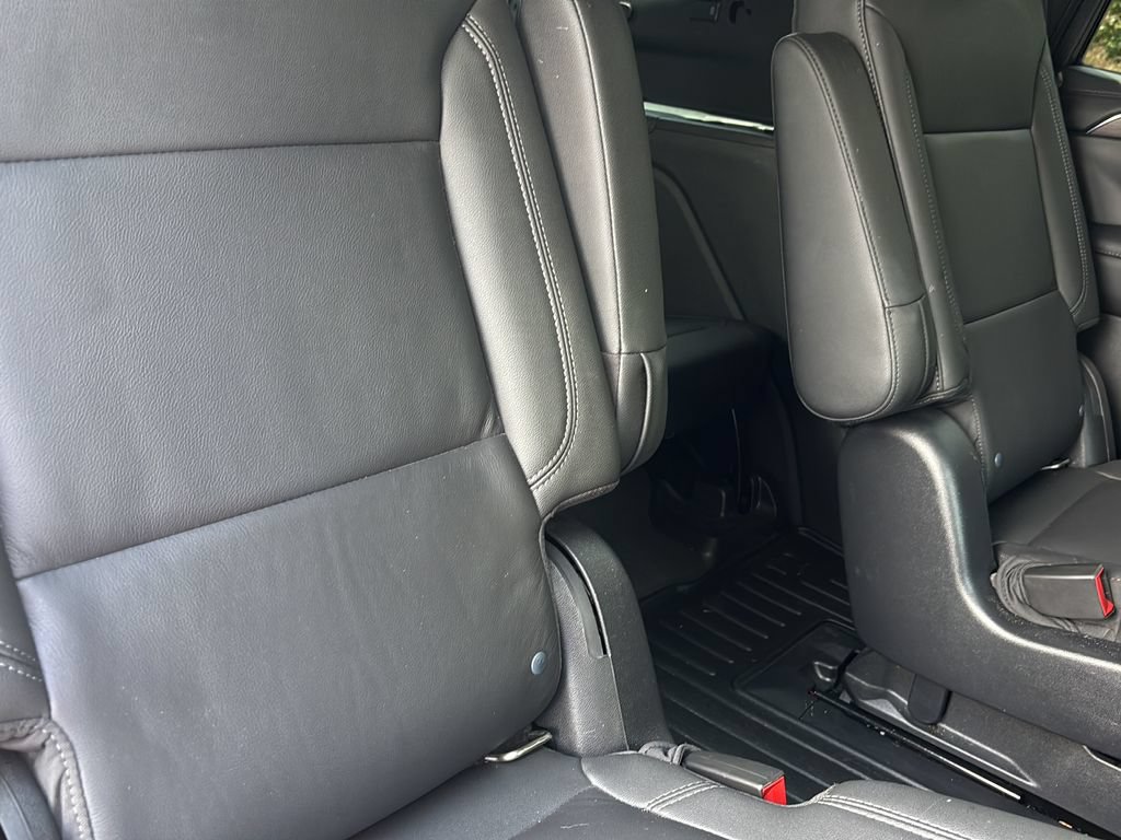 Used 2022 Chevrolet Tahoe LT RWD image 36