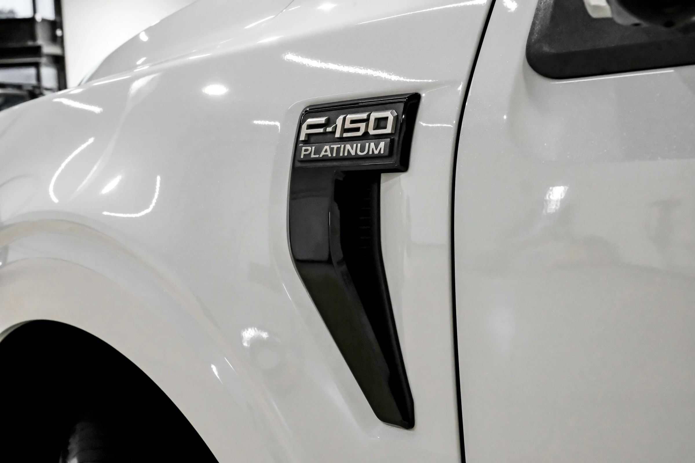 Used 2025 Ford F150 Platinum w/ FX4 Off-Road Package AWD/4WD image 6