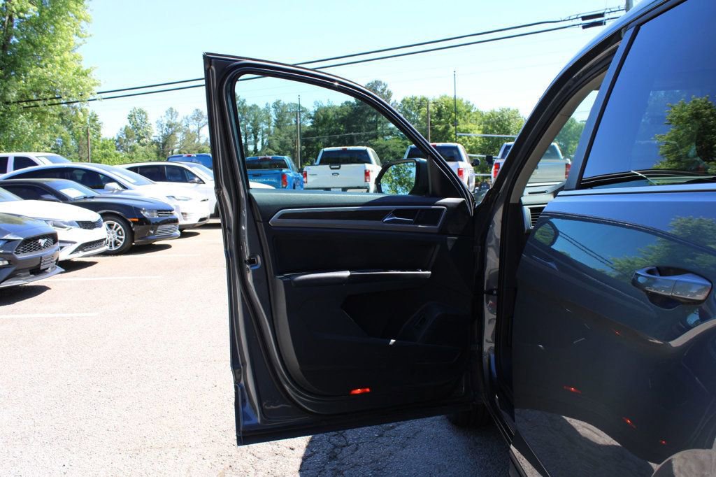 Used 2019 Volkswagen Atlas SE FWD image 12