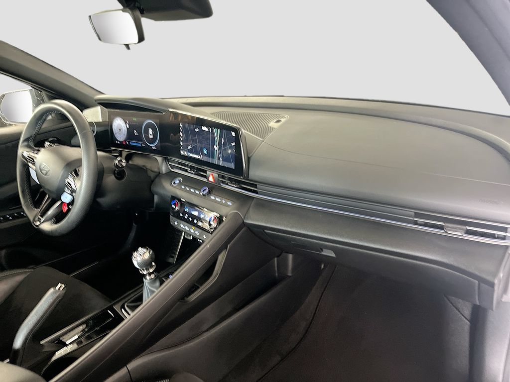 Used 2025 Hyundai Elantra N FWD image 29