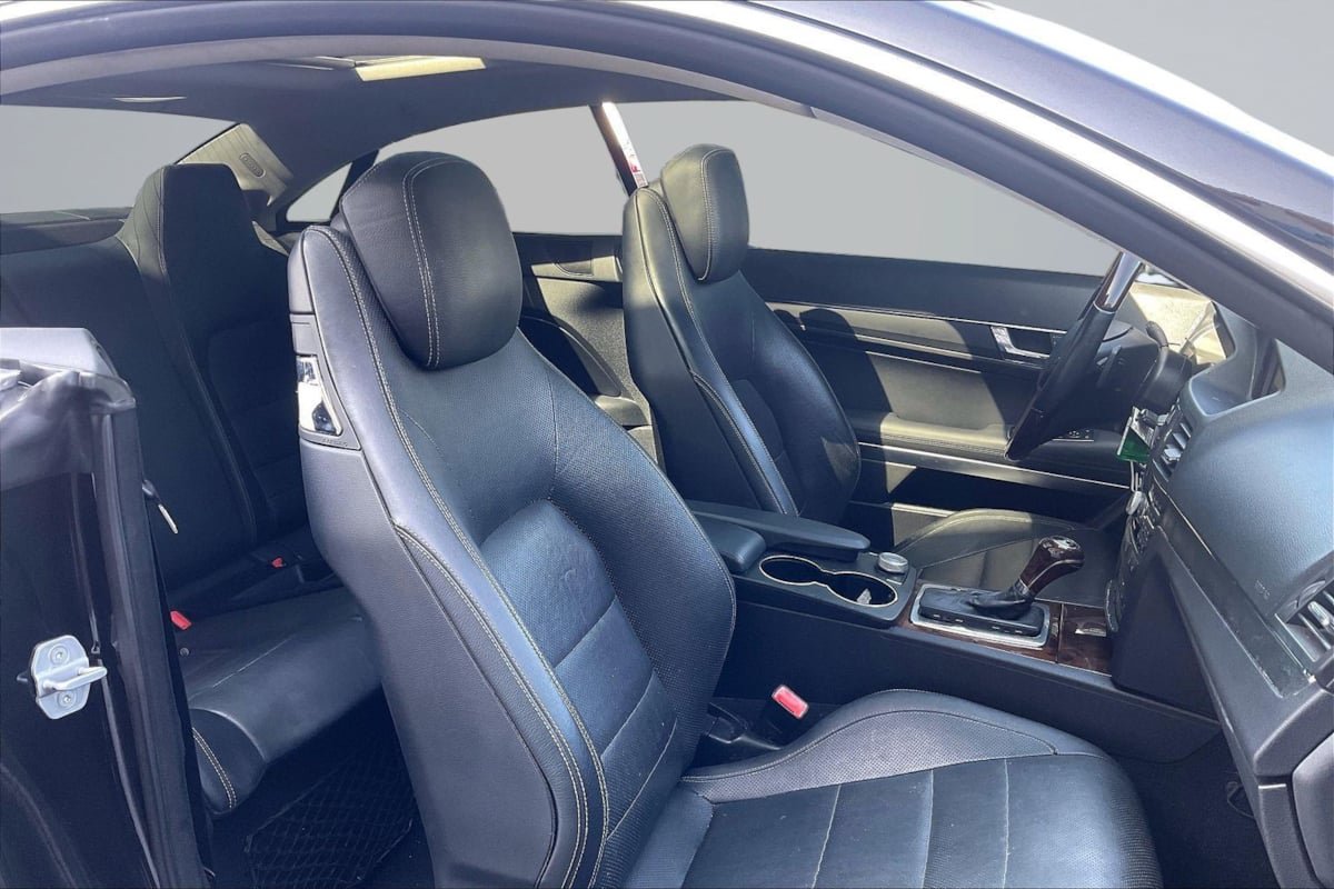 Used 2010 Mercedes-Benz E 550 Coupe image 7