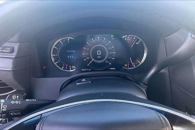 Used 2018 Cadillac Escalade Platinum AWD/4WD image 20