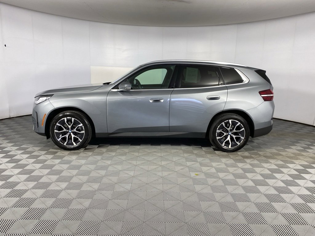 Used 2025 BMW X3 xDrive30i w/ Premium Package image 8