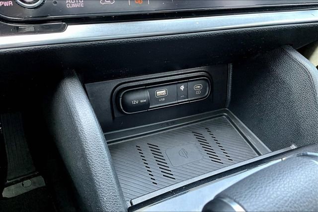 Used 2024 Kia Sportage EX AWD/4WD image 15