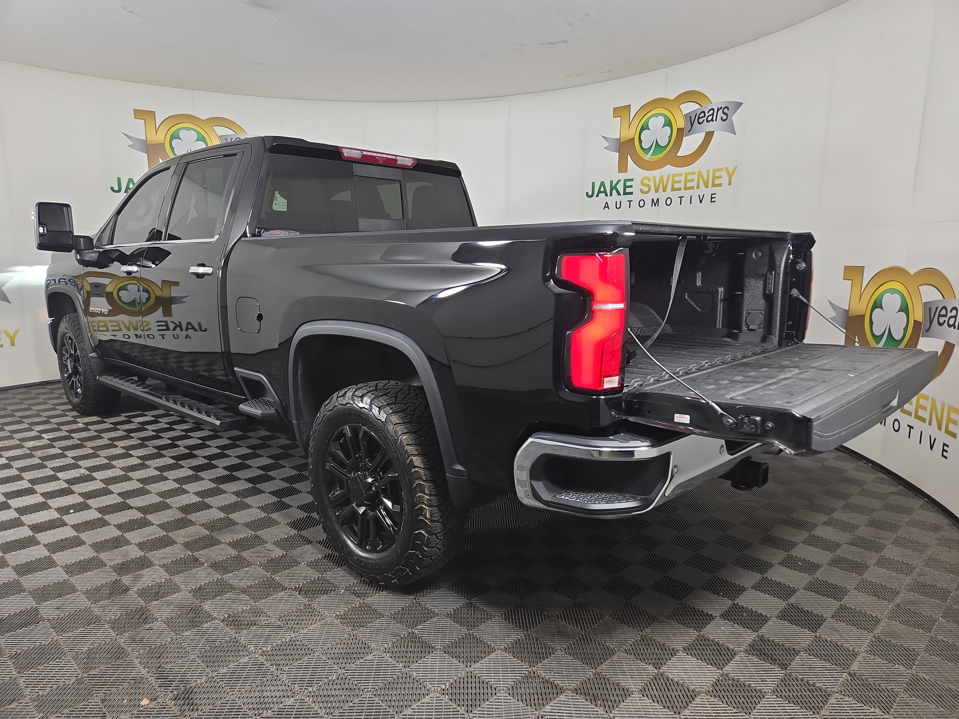Certified 2025 Chevrolet Silverado 2500 LTZ w/ LTZ Plus Package image 29
