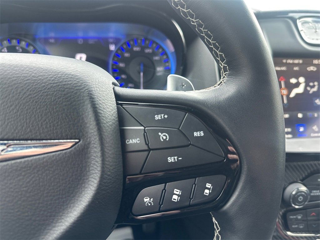 Certified 2023 Chrysler 300 C image 31