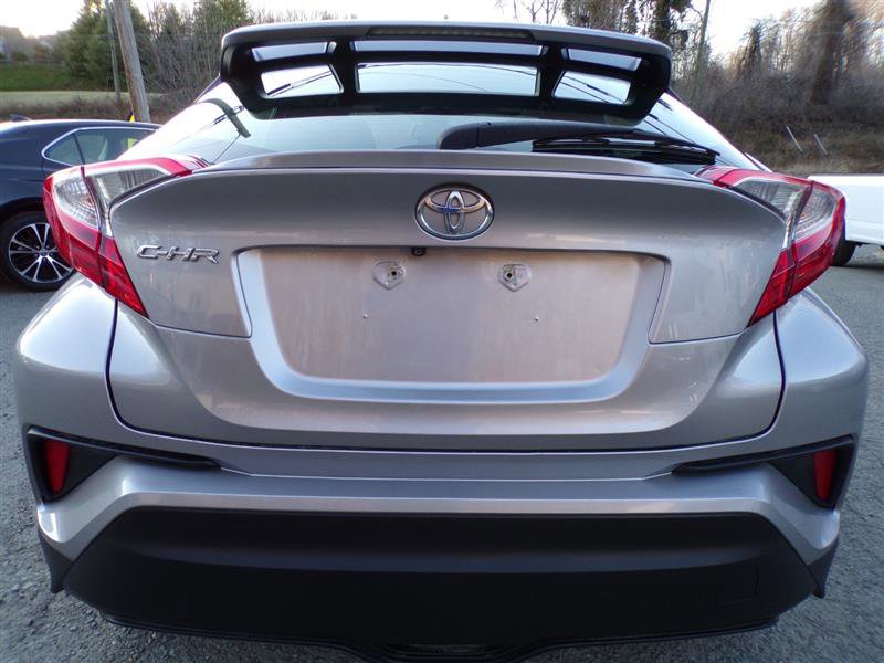 Used 2018 Toyota C-HR XLE image 7