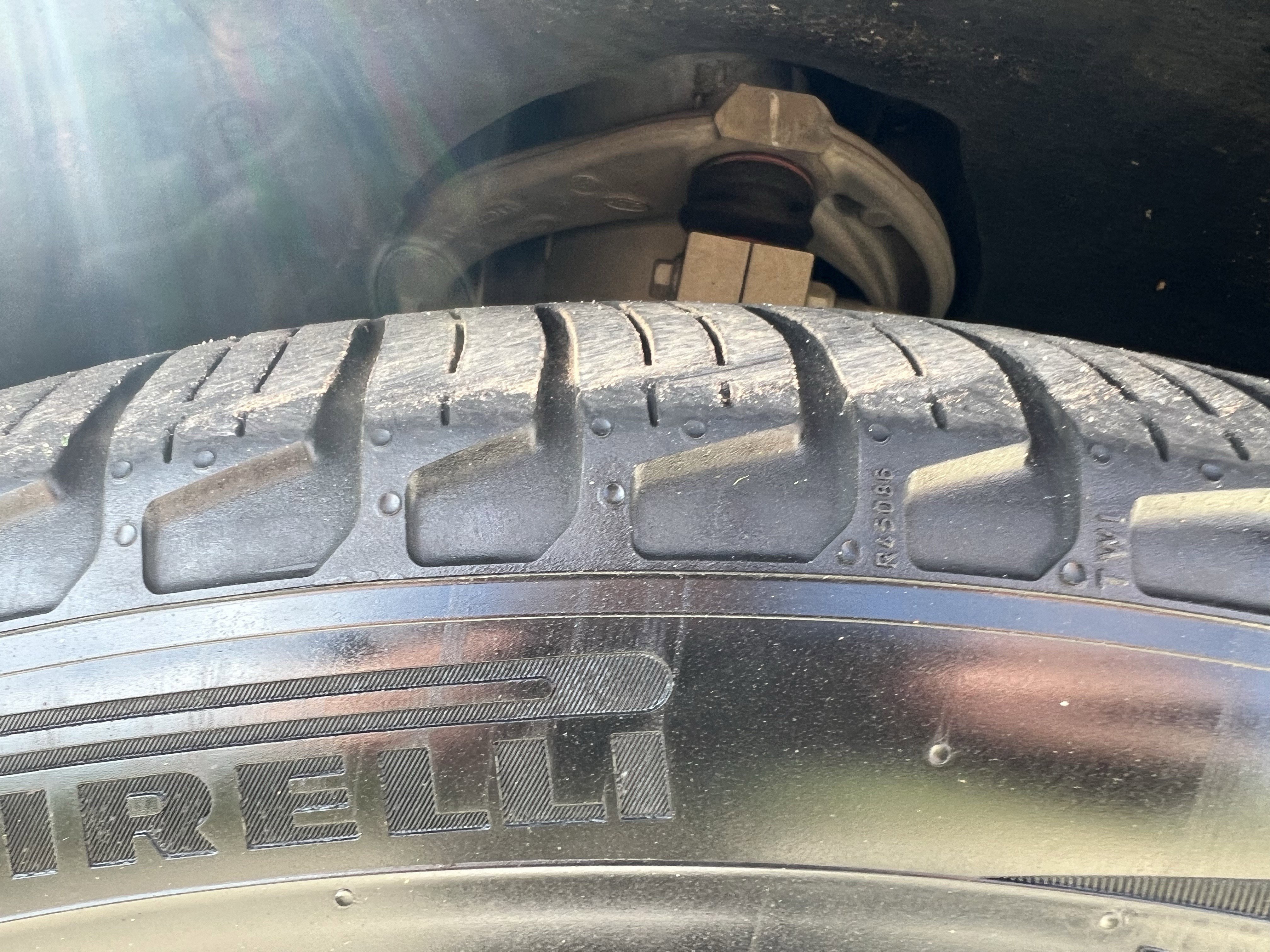 Used 2022 Land Rover Range Rover Sport HST image 12