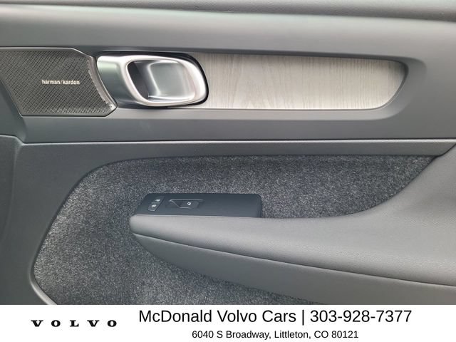 New 2026 Volvo XC40 B5 Plus w/ Protection Package Premier AWD/4WD image 18
