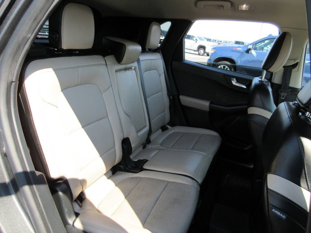 Used 2020 Ford Escape Titanium AWD/4WD image 23