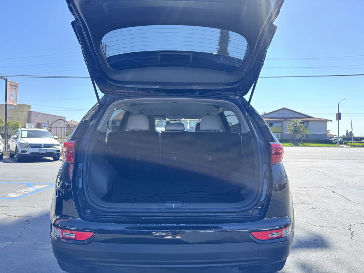 Used 2019 Kia Sportage LX FWD image 22