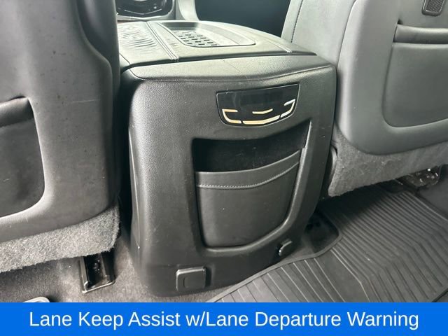 Used 2017 Cadillac Escalade Luxury image 17