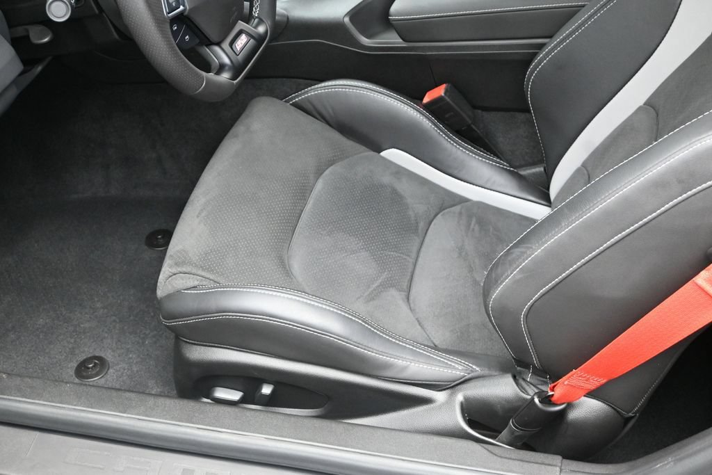 Used 2023 Chevrolet Camaro SS RWD image 14
