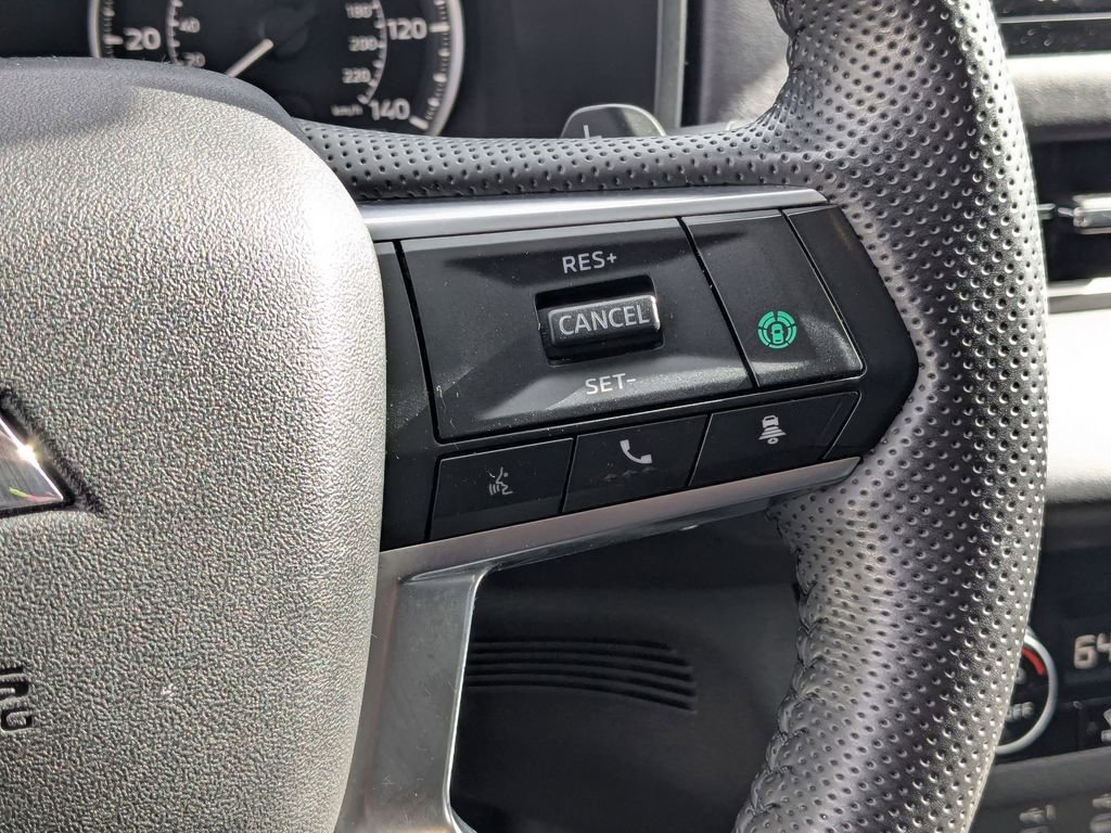 Used 2025 Mitsubishi Outlander SE image 19