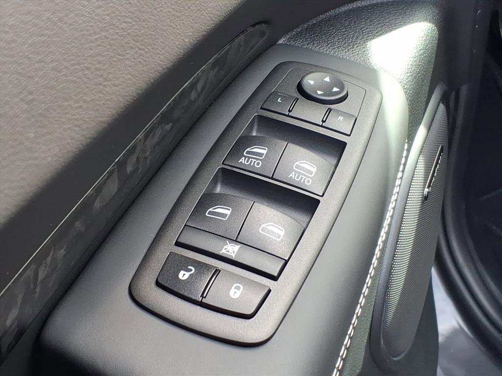 Used 2024 Dodge Durango SRT Hellcat image 13