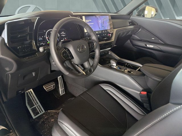 Certified 2026 Lexus TX 500h AWD w/ Technology Package image 10