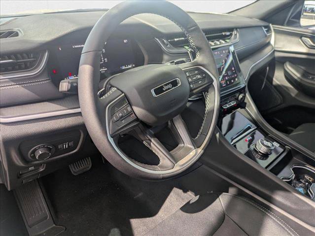 New 2025 Jeep Grand Cherokee L Laredo w/ Luxury Tech Group I AWD/4WD image 7