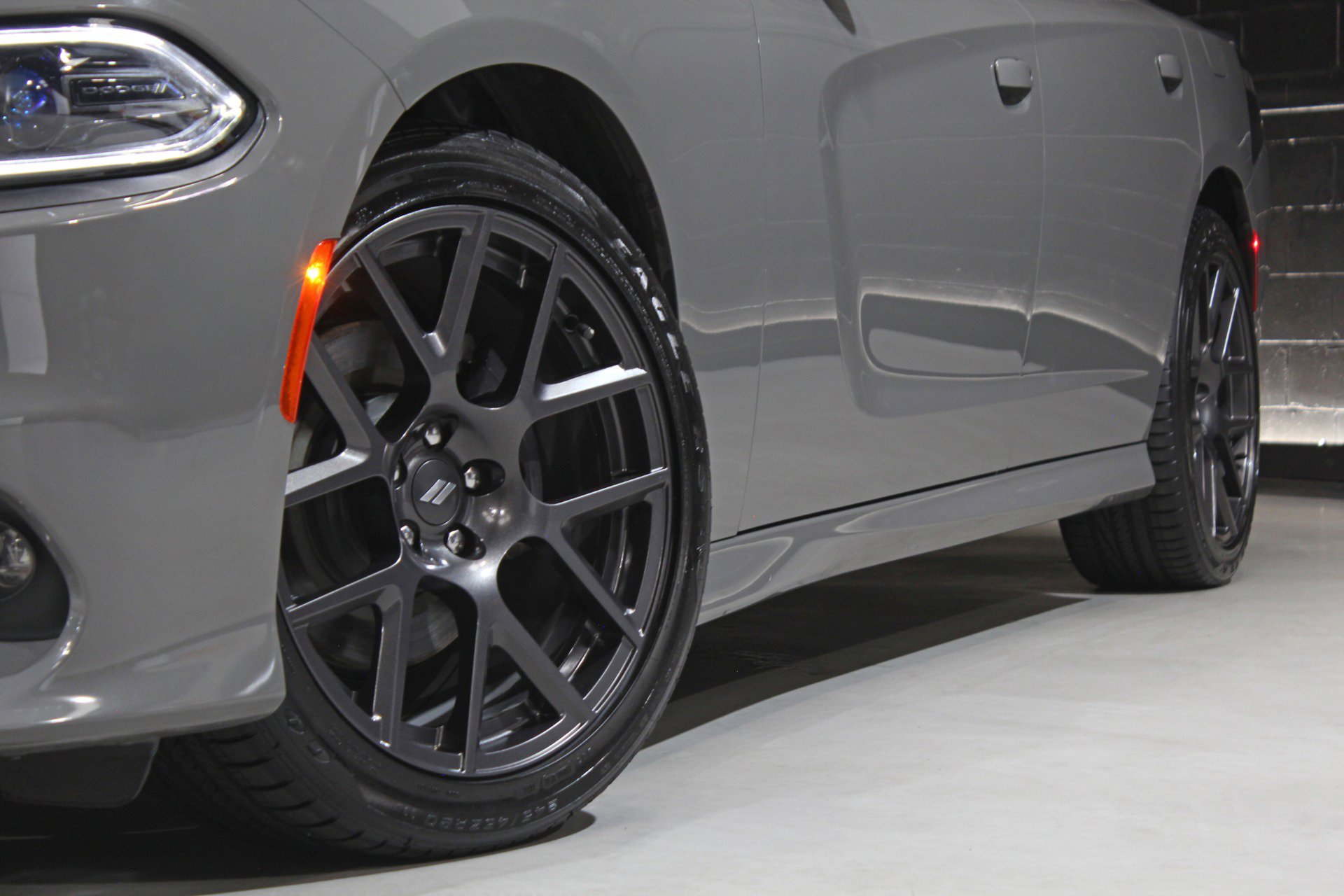 Used 2018 Dodge Charger R/T RWD image 22