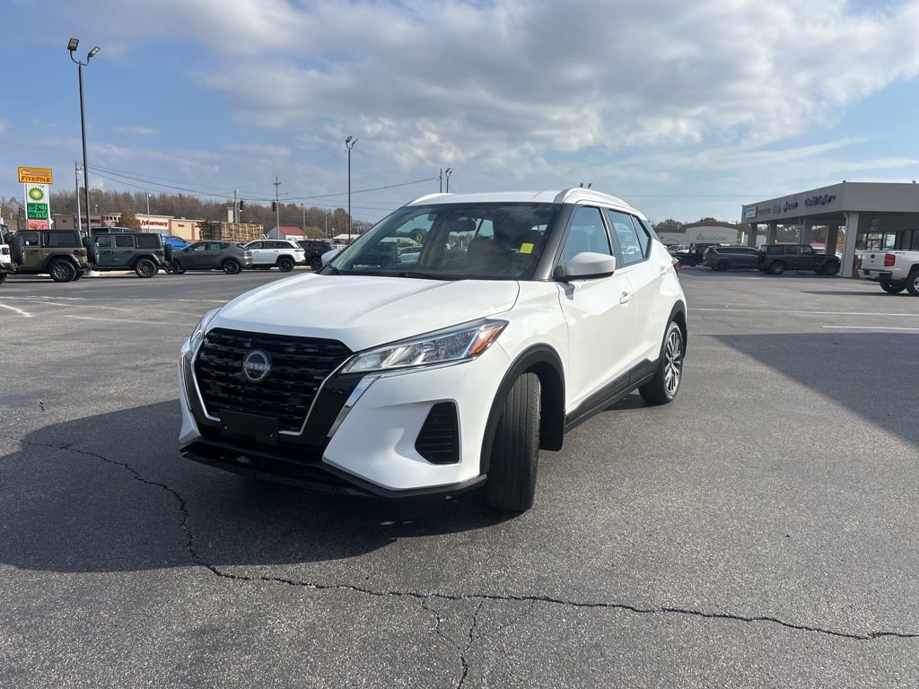 Used 2023 Nissan Kicks SV image 13