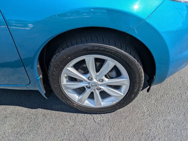 Used 2015 Nissan Versa Note SV FWD image 11