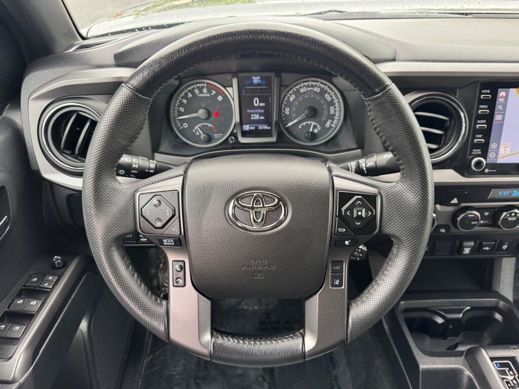Certified 2022 Toyota Tacoma TRD Sport AWD/4WD image 8
