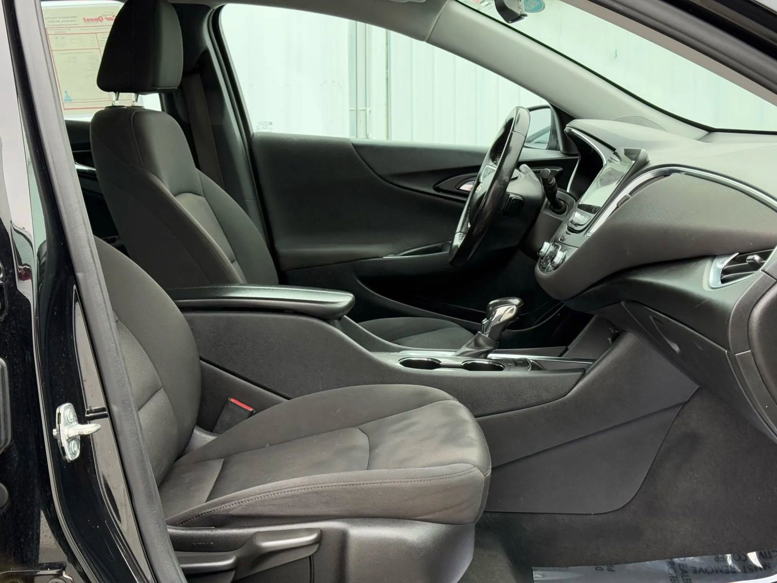 Used 2021 Chevrolet Malibu LT w/ Midnight Edition image 17