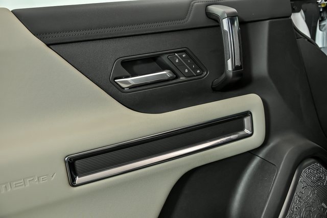 New 2026 GMC Hummer EV SUV w/ LPO, Sport Package image 5