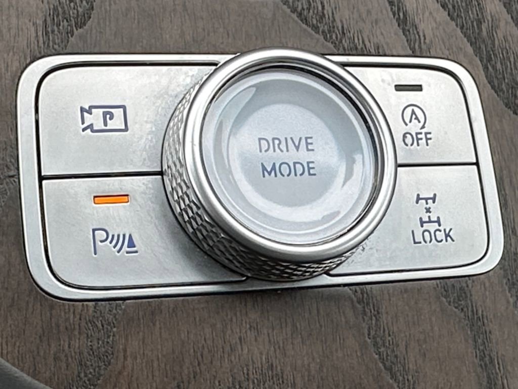 Used 2025 Genesis GV80 3.5T Prestige image 19