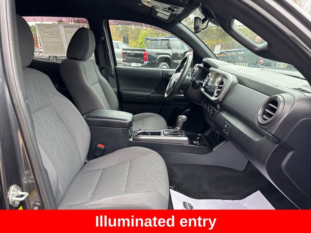 Used 2019 Toyota Tacoma TRD Off-Road image 23