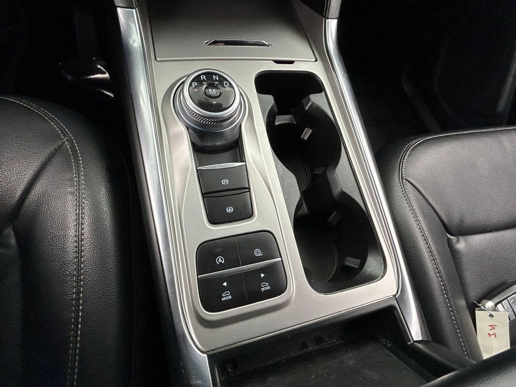 Used 2020 Ford Explorer XLT w/ Equipment Group 202A image 27