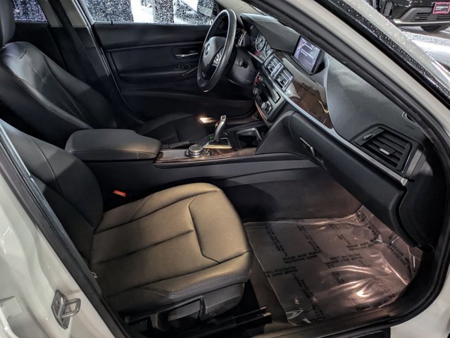 Used 2015 BMW 320i Sedan image 22