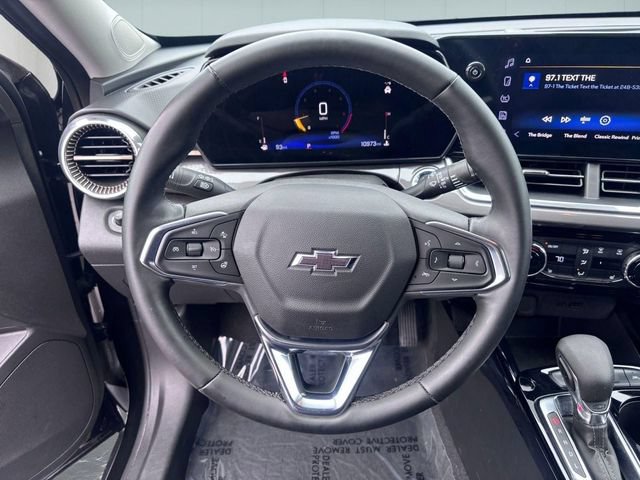 Used 2025 Chevrolet Trax ACTIV w/ Driver Confidence Package FWD image 16