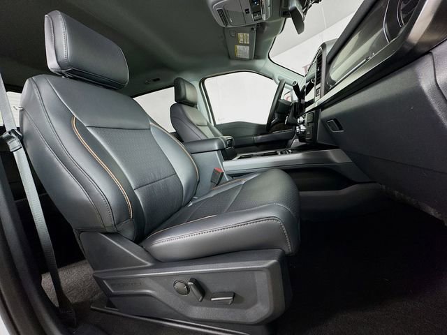 New 2026 Ford F250 Lariat w/ Chrome Package image 34