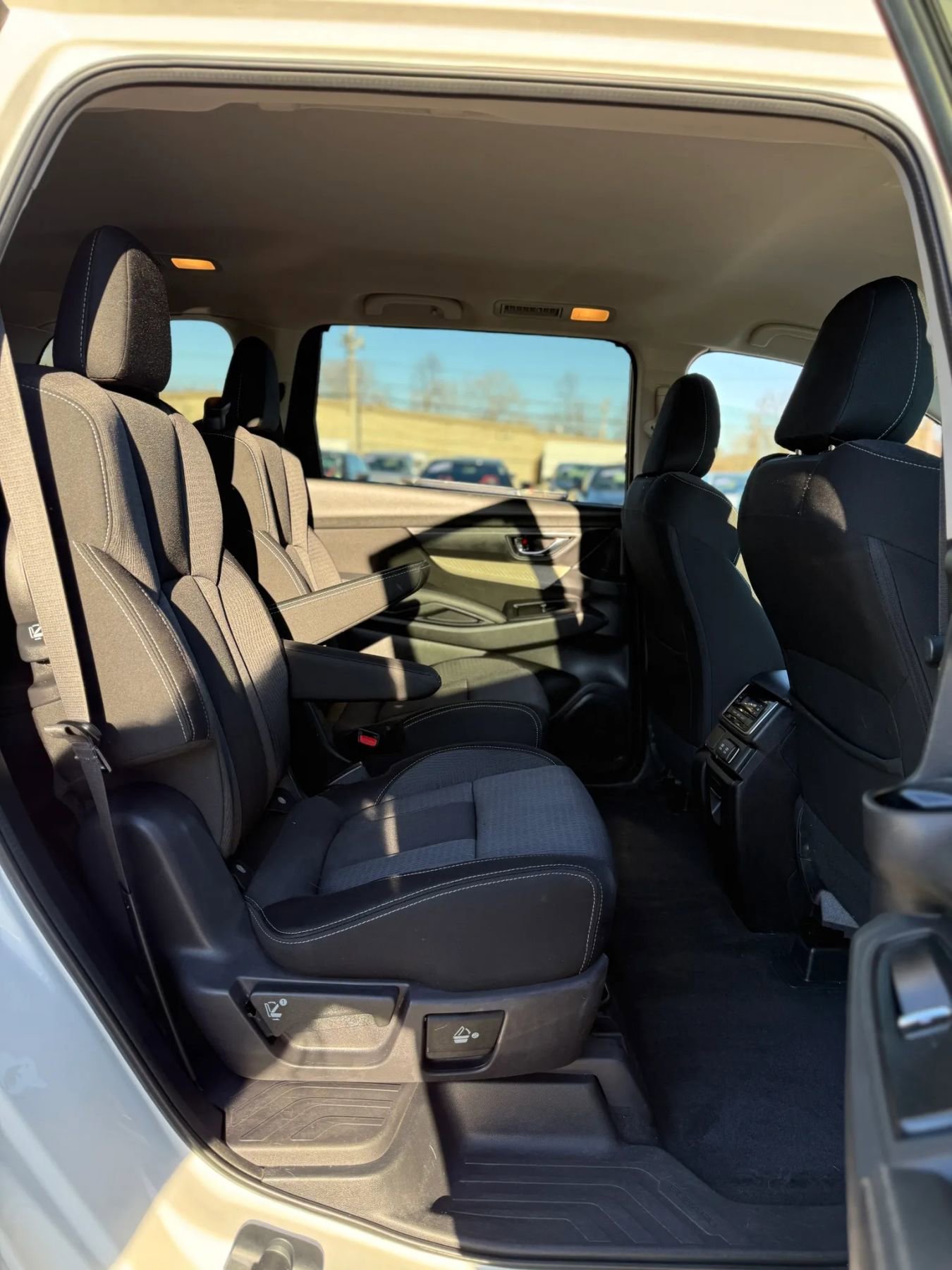 Used 2022 Subaru Ascent Premium w/ Convenience Package image 23