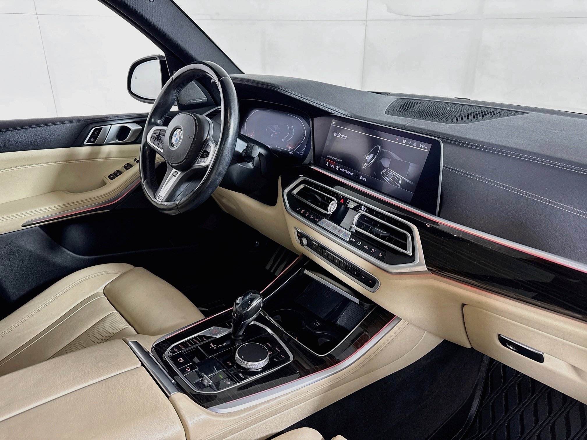 Used 2021 BMW X5 xDrive40i w/ M Sport Package AWD/4WD image 30