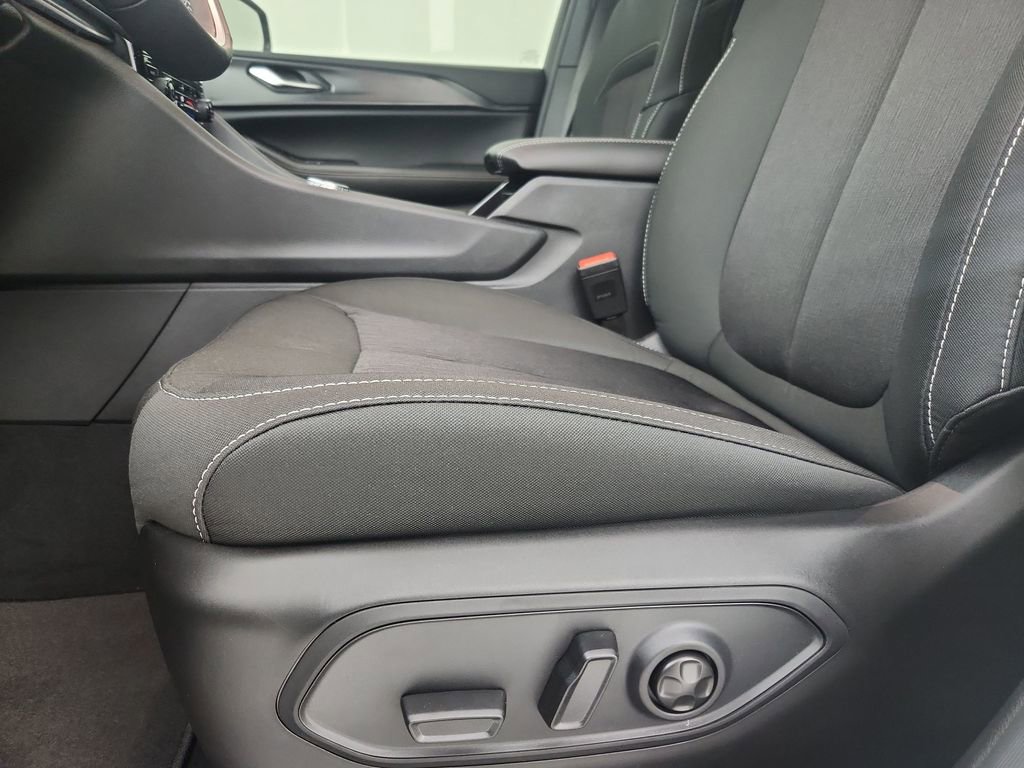 New 2025 Jeep Grand Cherokee Laredo X w/ Luxury Tech Group I image 20