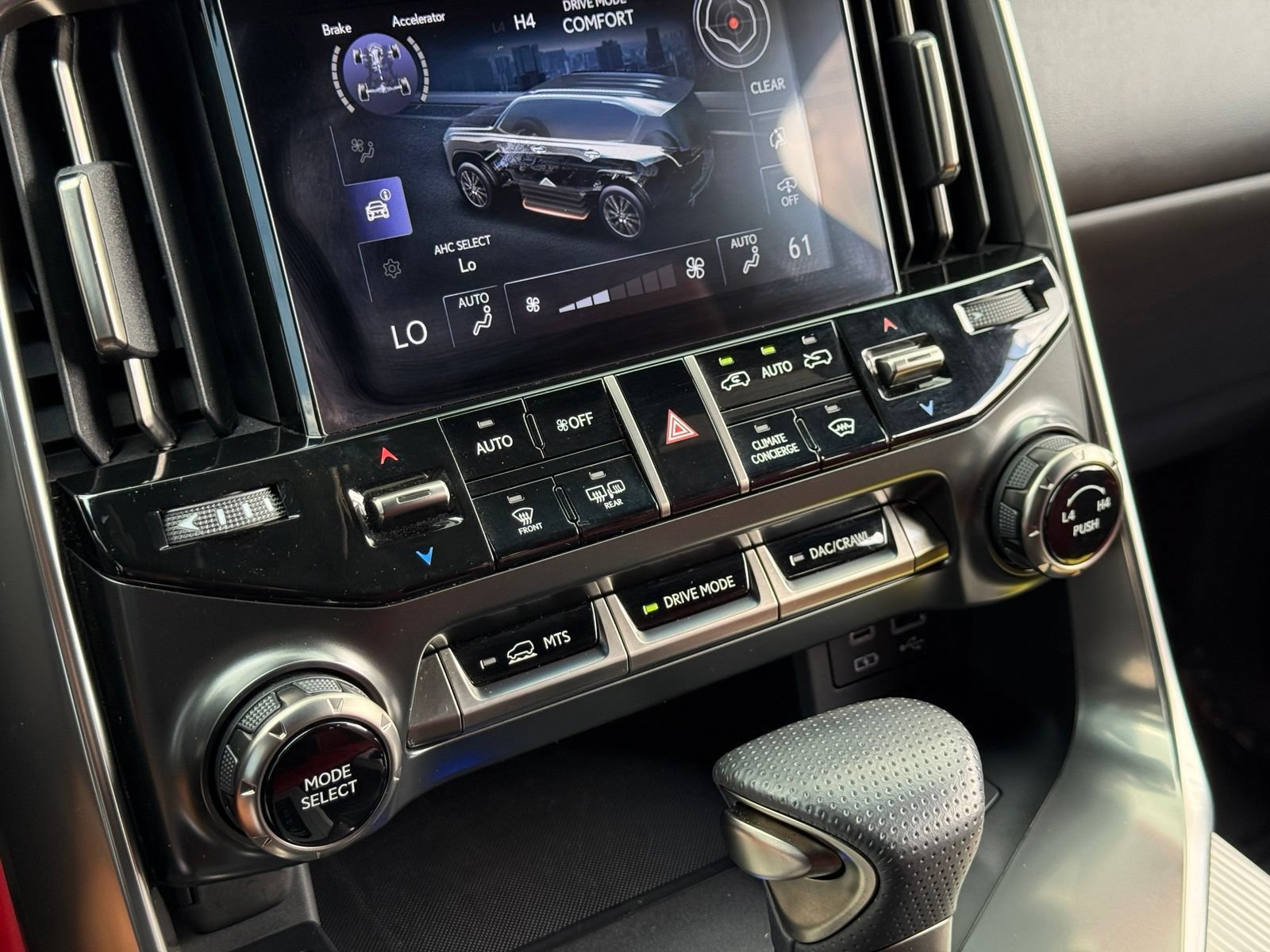 Used 2024 Lexus LX 600 F Sport AWD/4WD image 29