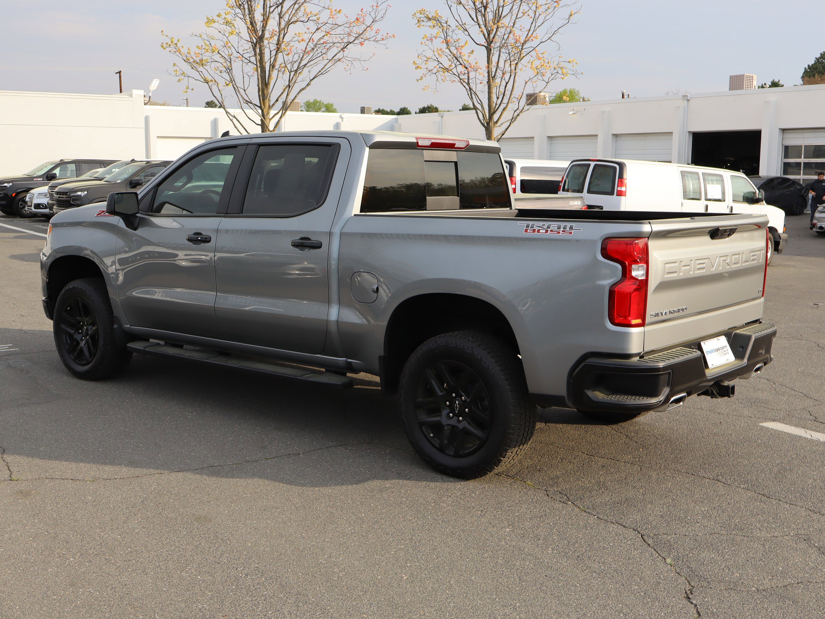 Used 2025 Chevrolet Silverado 1500 LT Trail Boss w/ Convenience Package II image 8