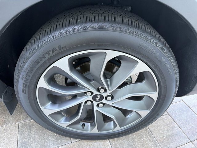 Used 2022 Lincoln Nautilus Reserve w/ Equipment Group 201A image 38