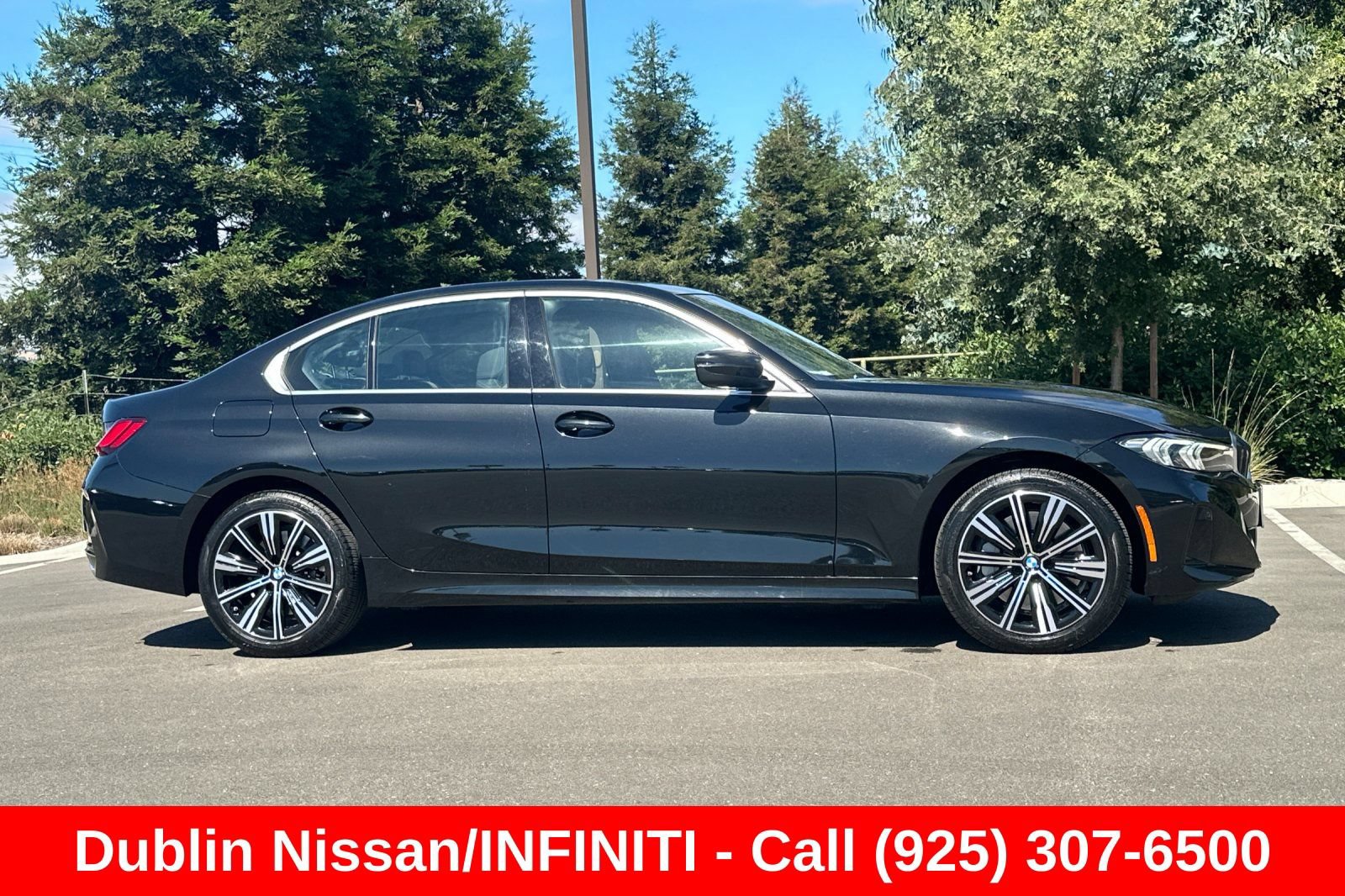 Used 2025 BMW 330i xDrive Sedan AWD/4WD image 3