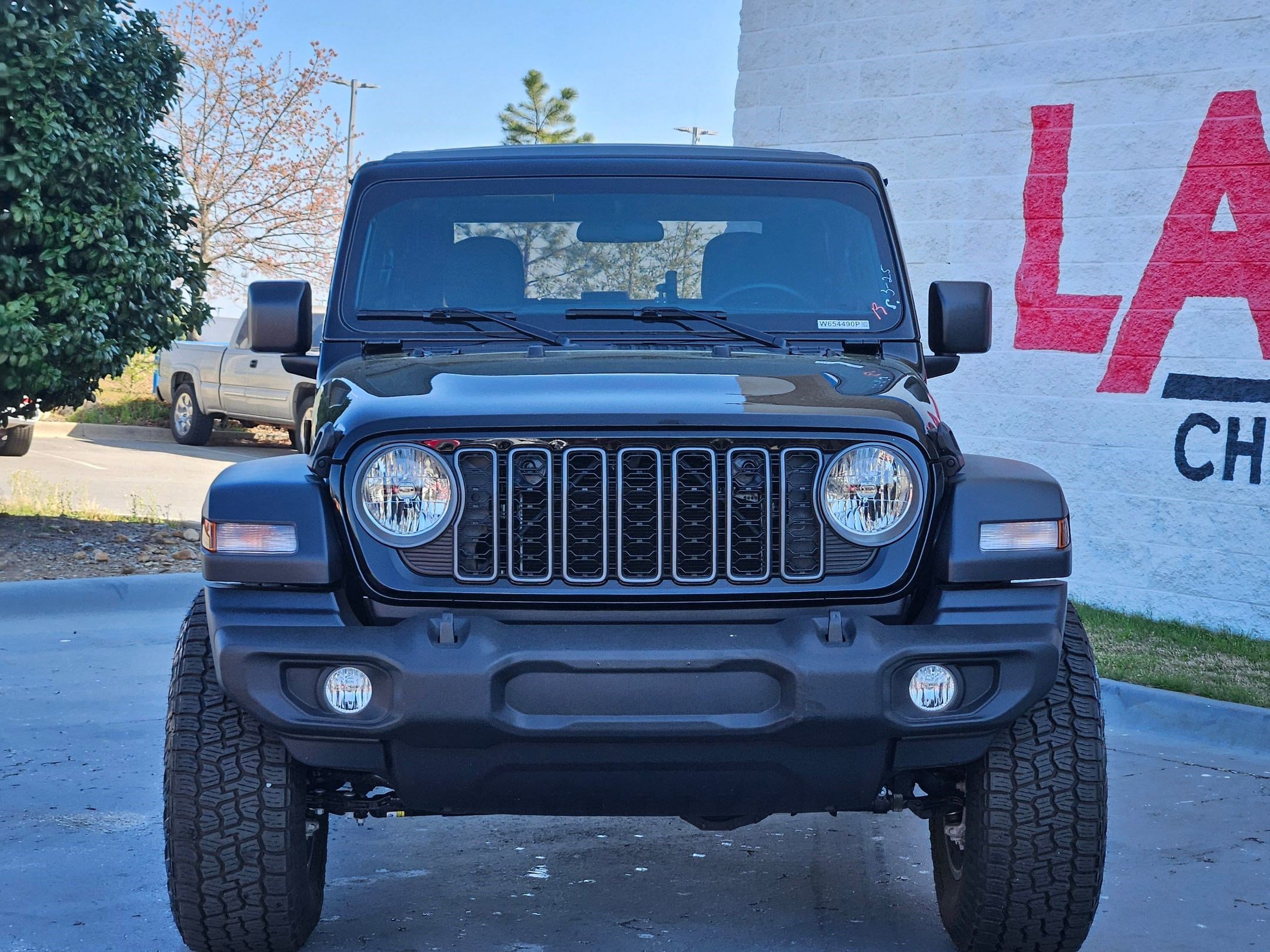 Used 2025 Jeep Wrangler Sport image 2
