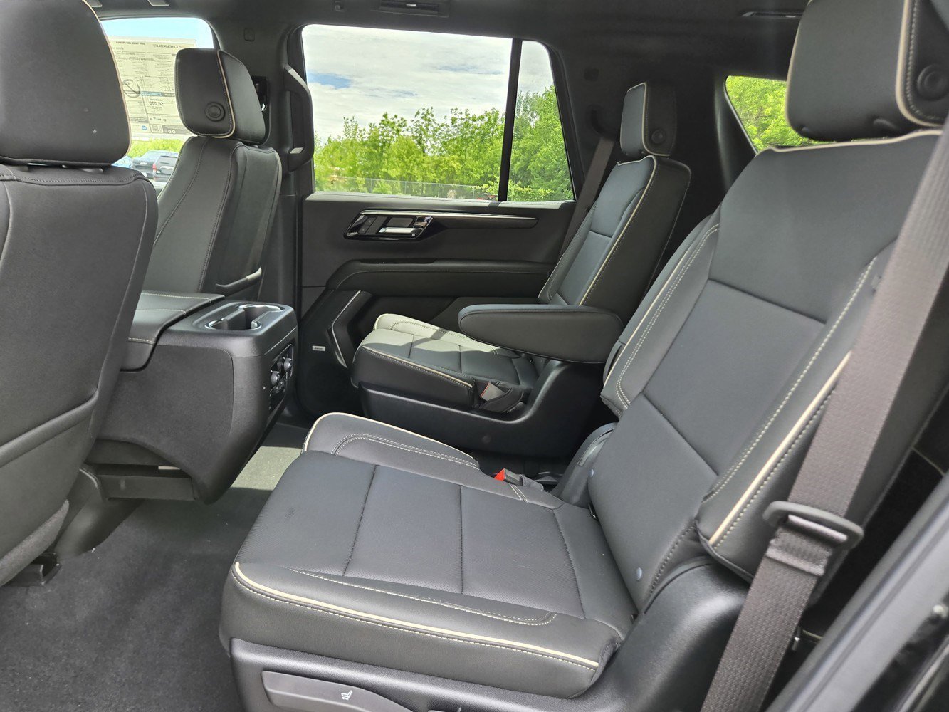 New 2026 Chevrolet Tahoe Premier w/ Sun And Tow Package AWD/4WD image 17