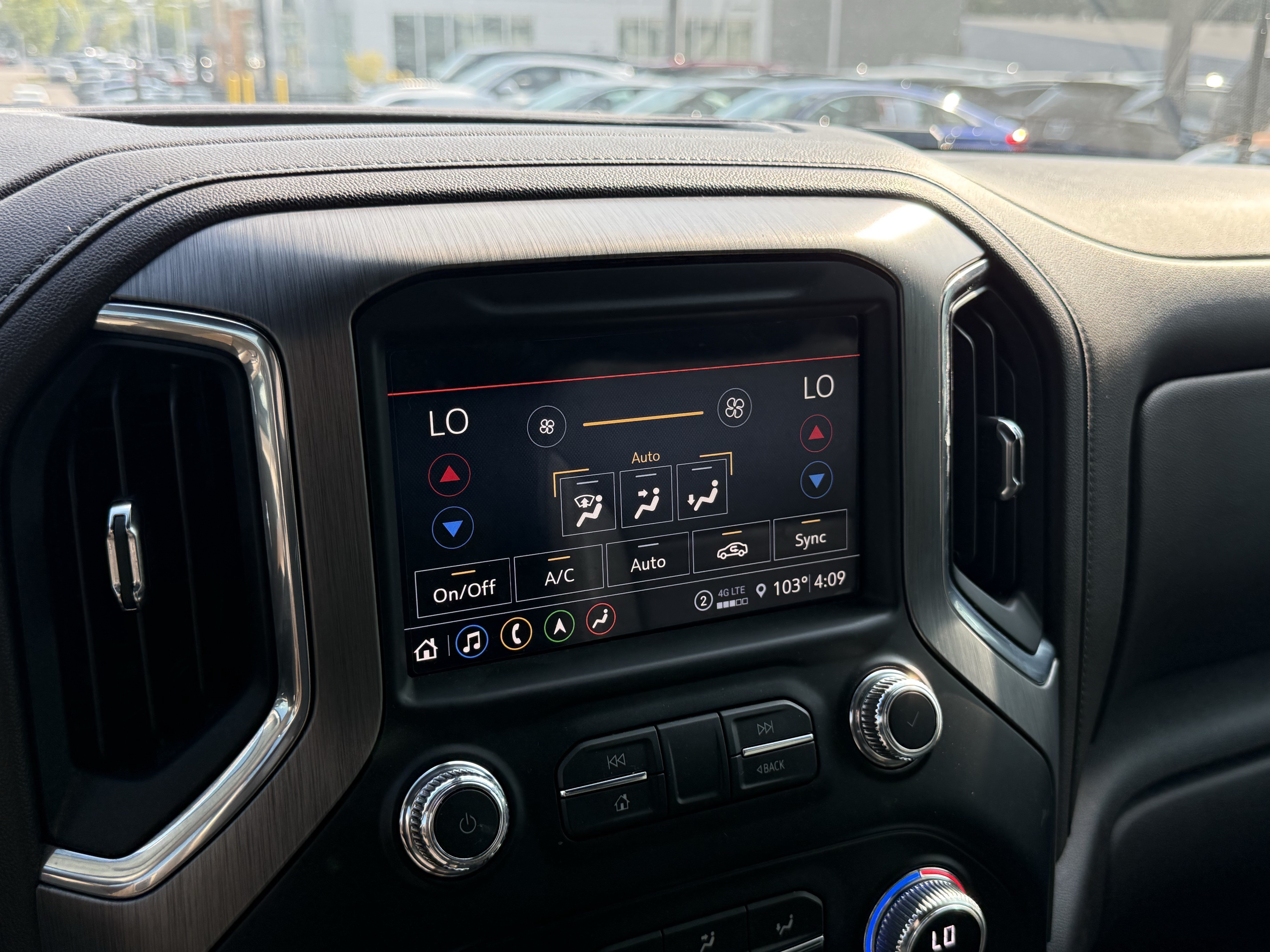 Used 2023 GMC Sierra 2500 Denali w/ Denali Ultimate Package AWD/4WD image 32