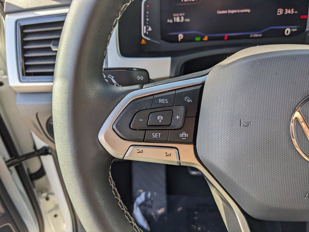 Used 2023 Volkswagen Atlas Cross Sport SE FWD image 29